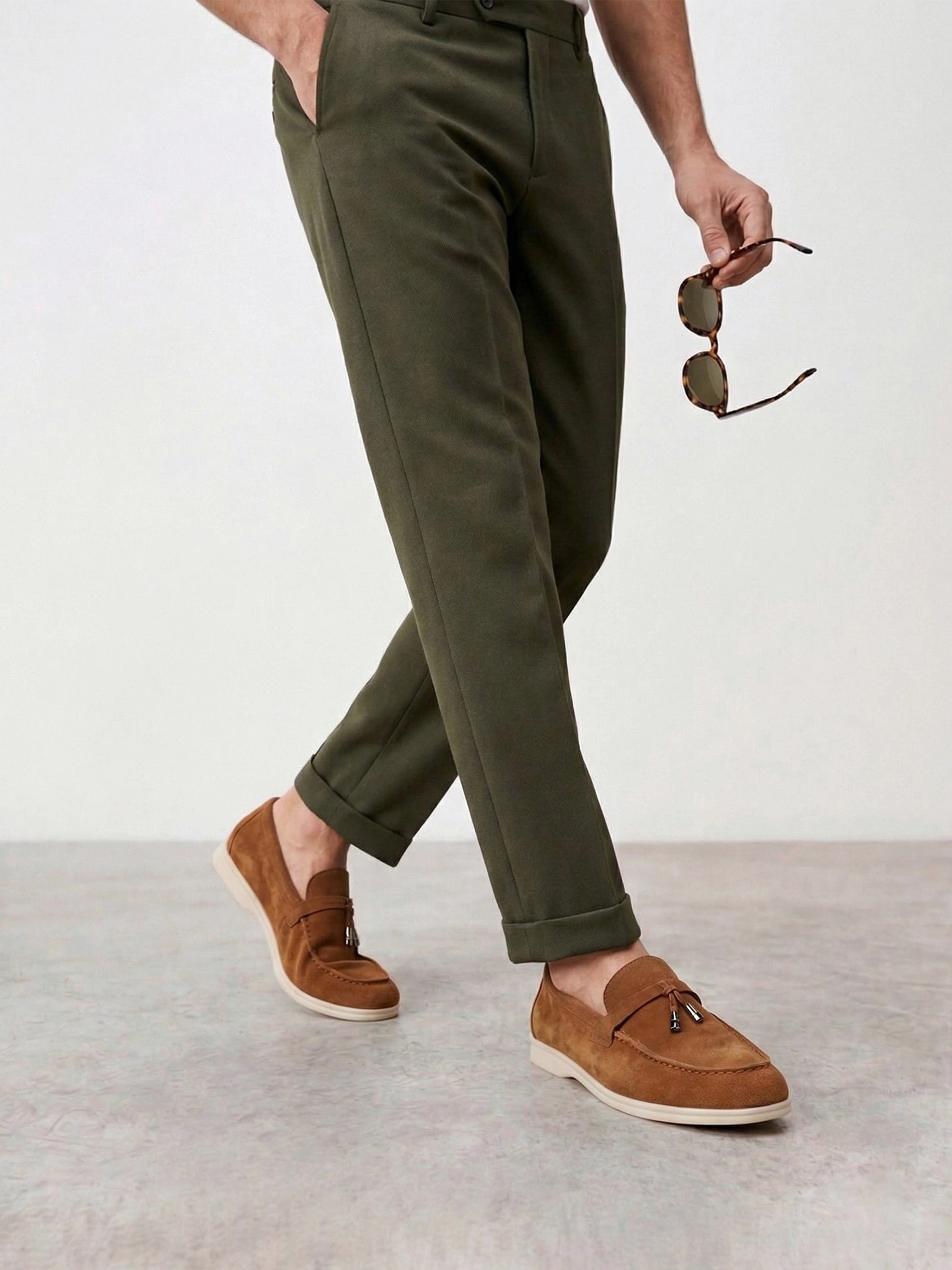 Туфли-лоферы  светло-коричневого цвета на низкой подошве